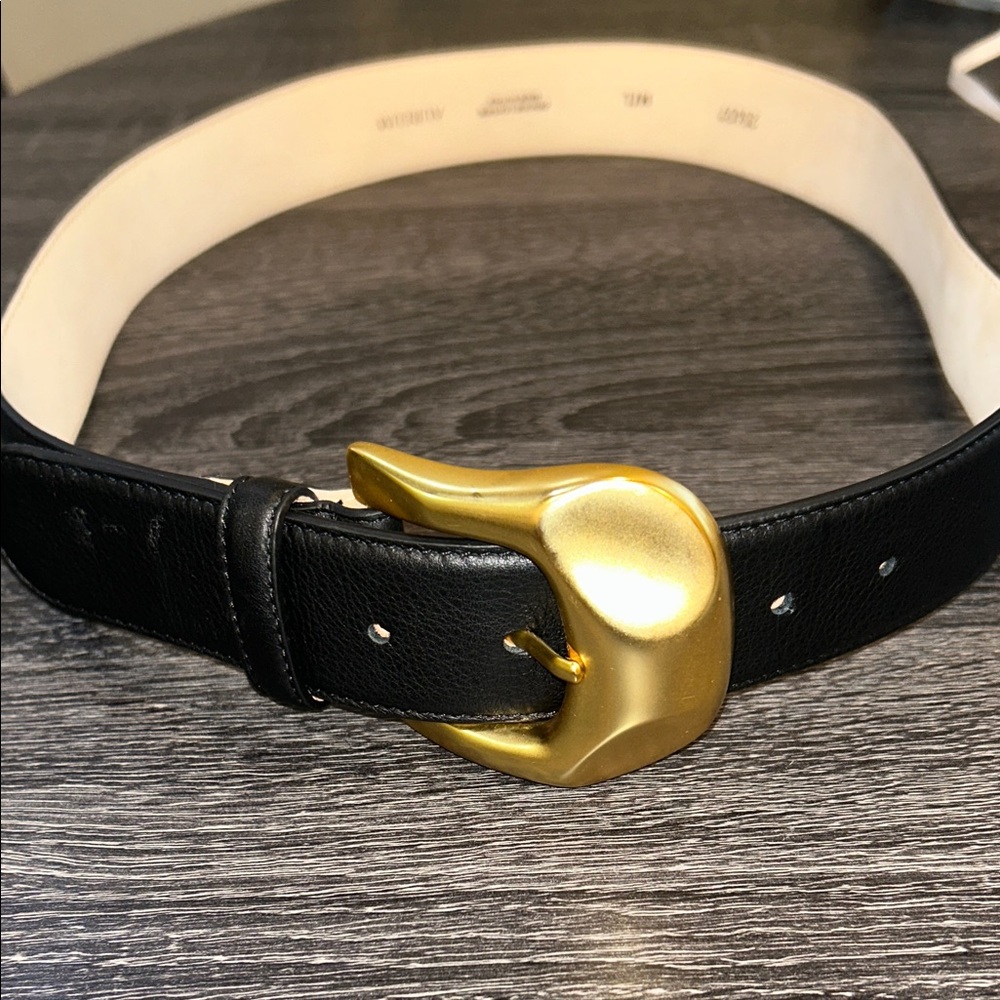 AUREUM Black Leather Belt with Gold Sculpted Buckle